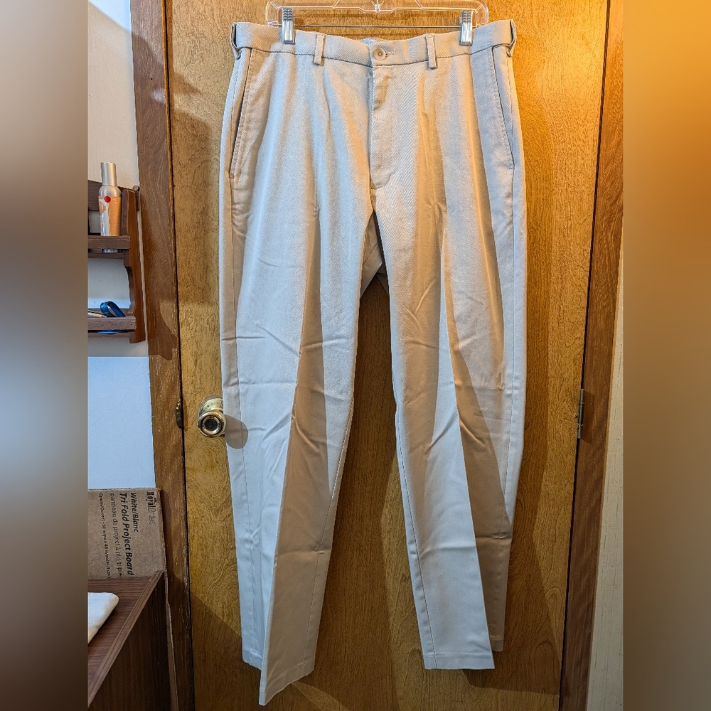 Haggar Classic Fit Premium No Iron Twill Khaki Dress Pants